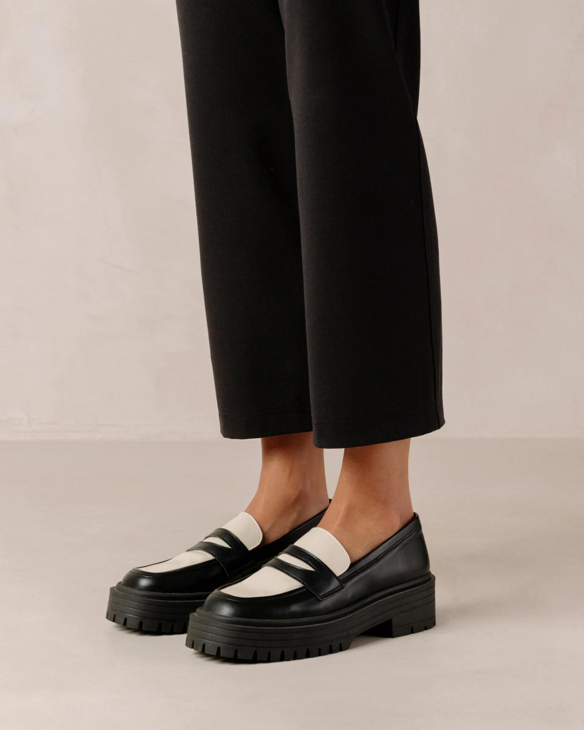 Hot Mask Bicolor Black Vegan Leather Loafers Vegan