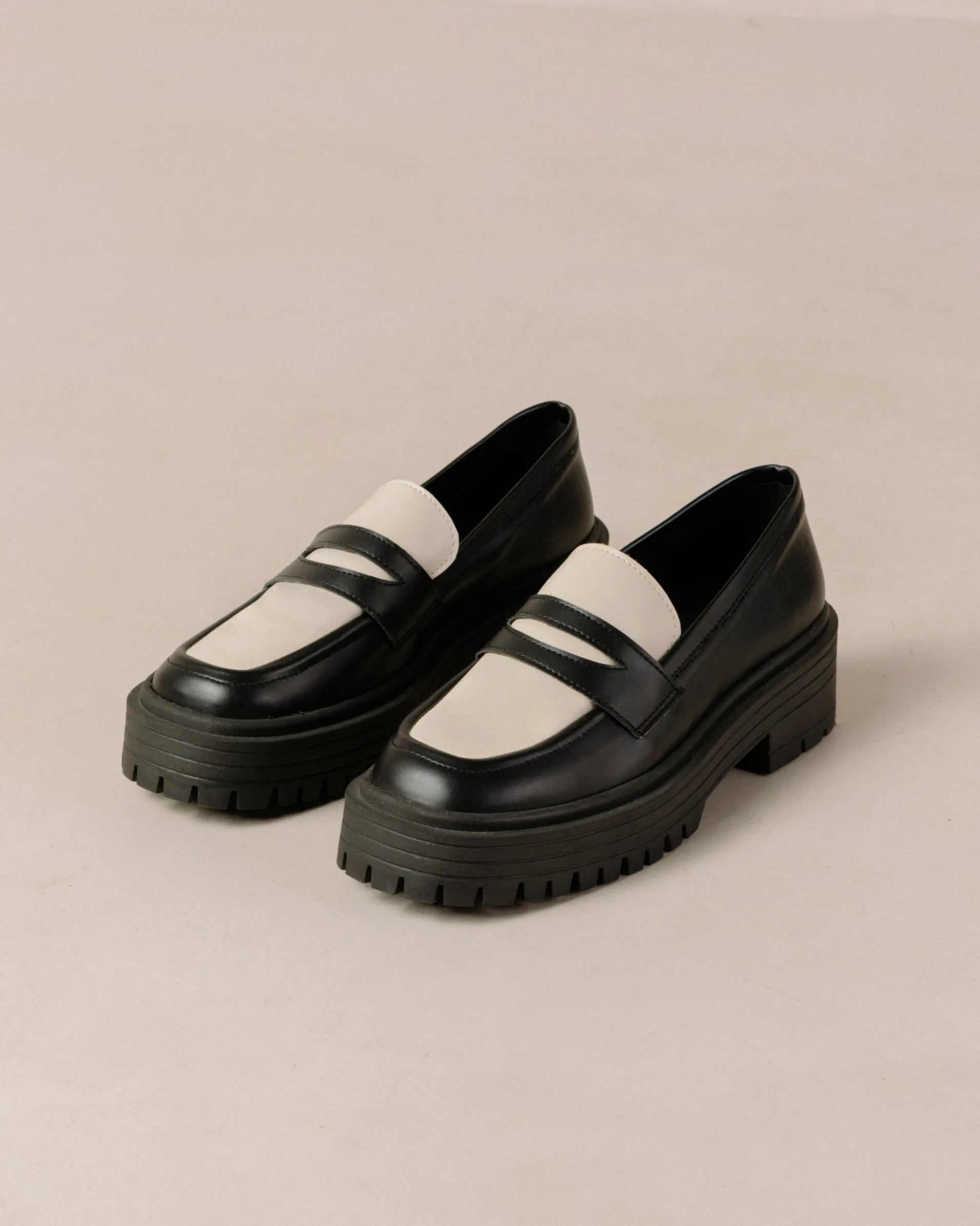 Hot Mask Bicolor Black Vegan Leather Loafers Vegan