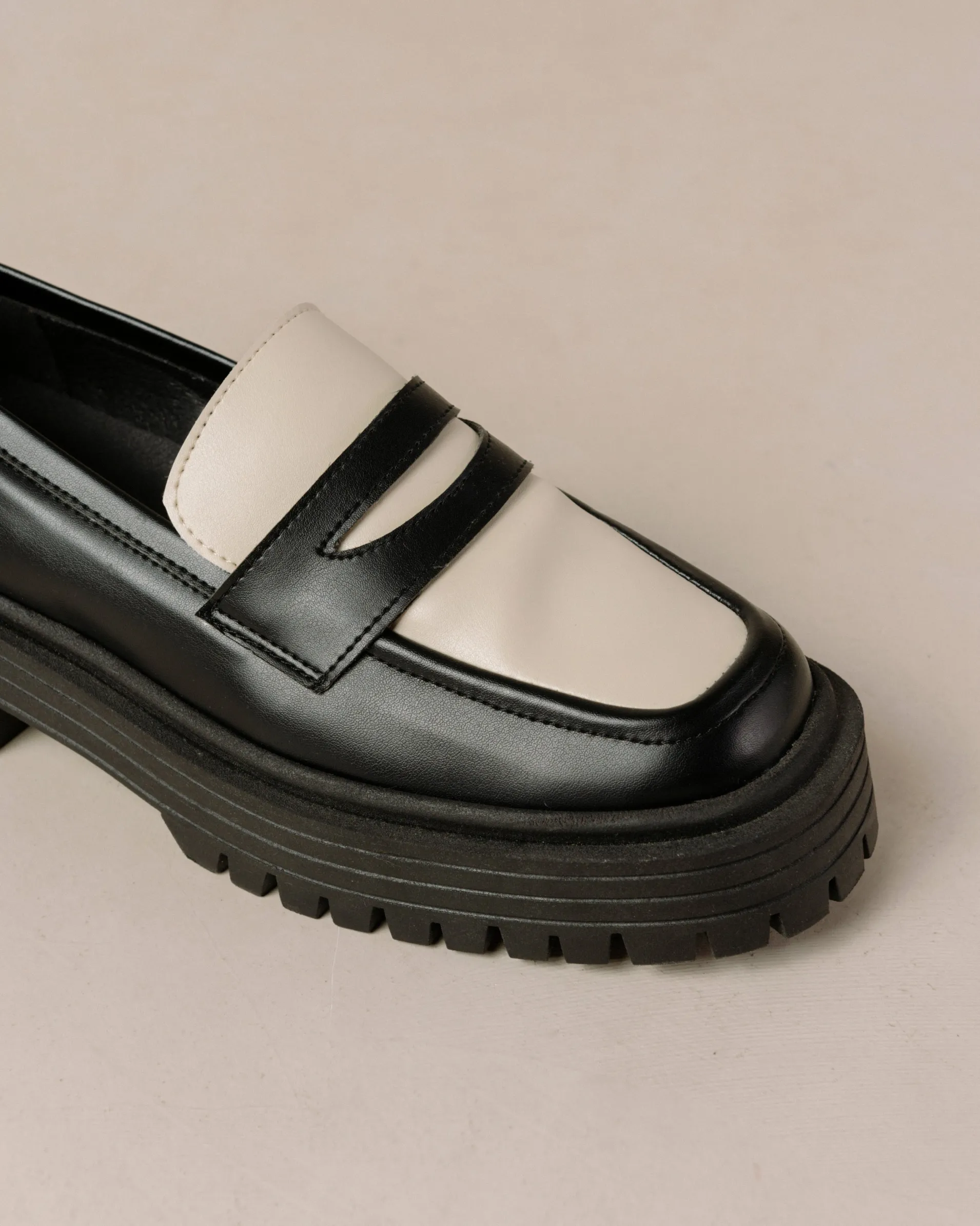 Hot Mask Bicolor Black Vegan Leather Loafers Vegan
