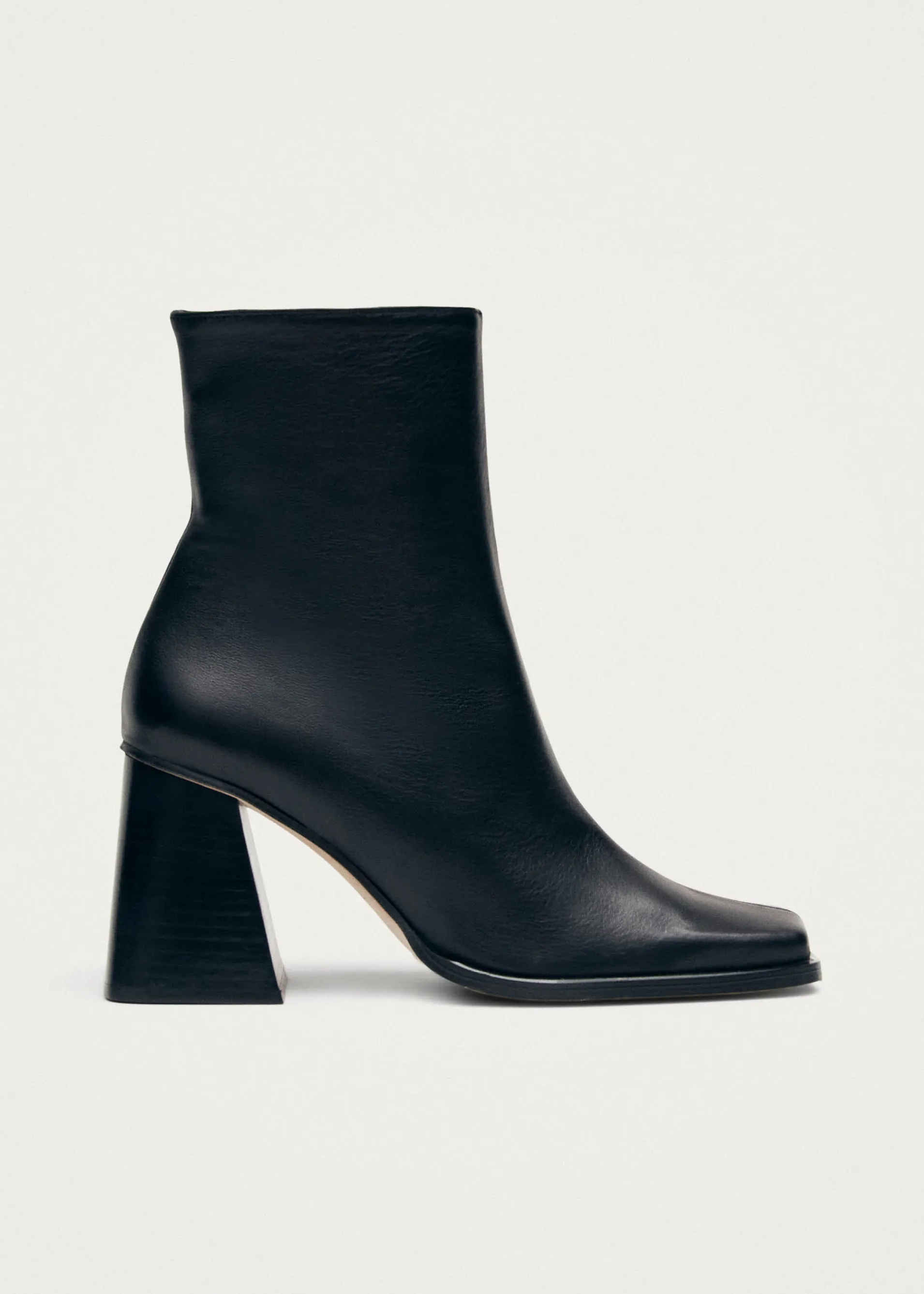 Outlet South Bottines en cuir noir Bottes