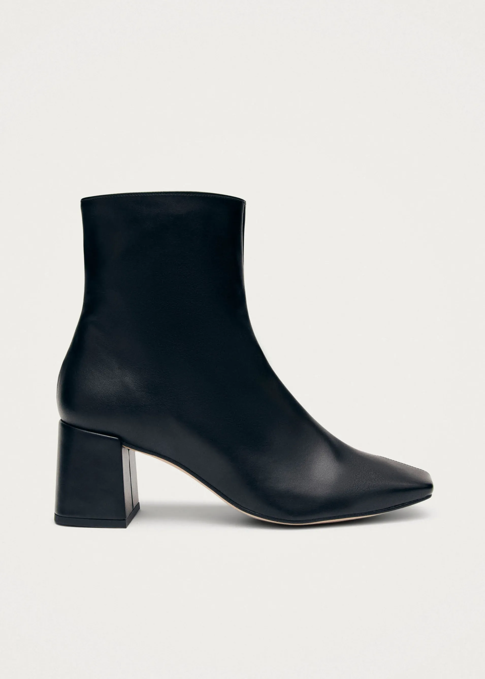 Shop Watercolor Bottines en cuir vegan noir Unités Limitées | Vegan