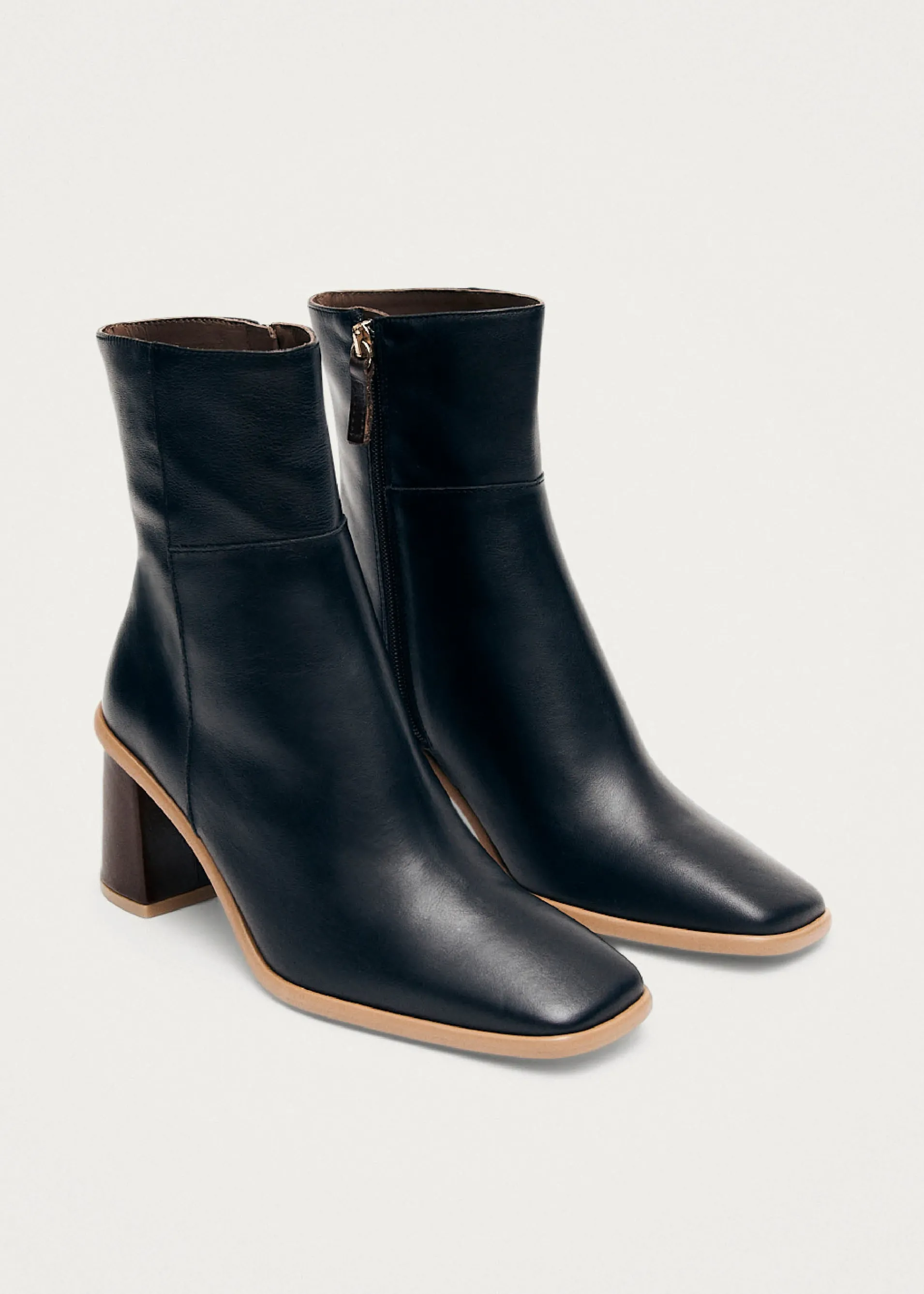 Cheap West Vintage Bottines en cuir noir Bottes